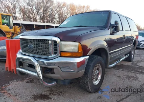 2001 Ford Excursion Limited from USA, damaged, VIN 1FMSU43FX1EB99093